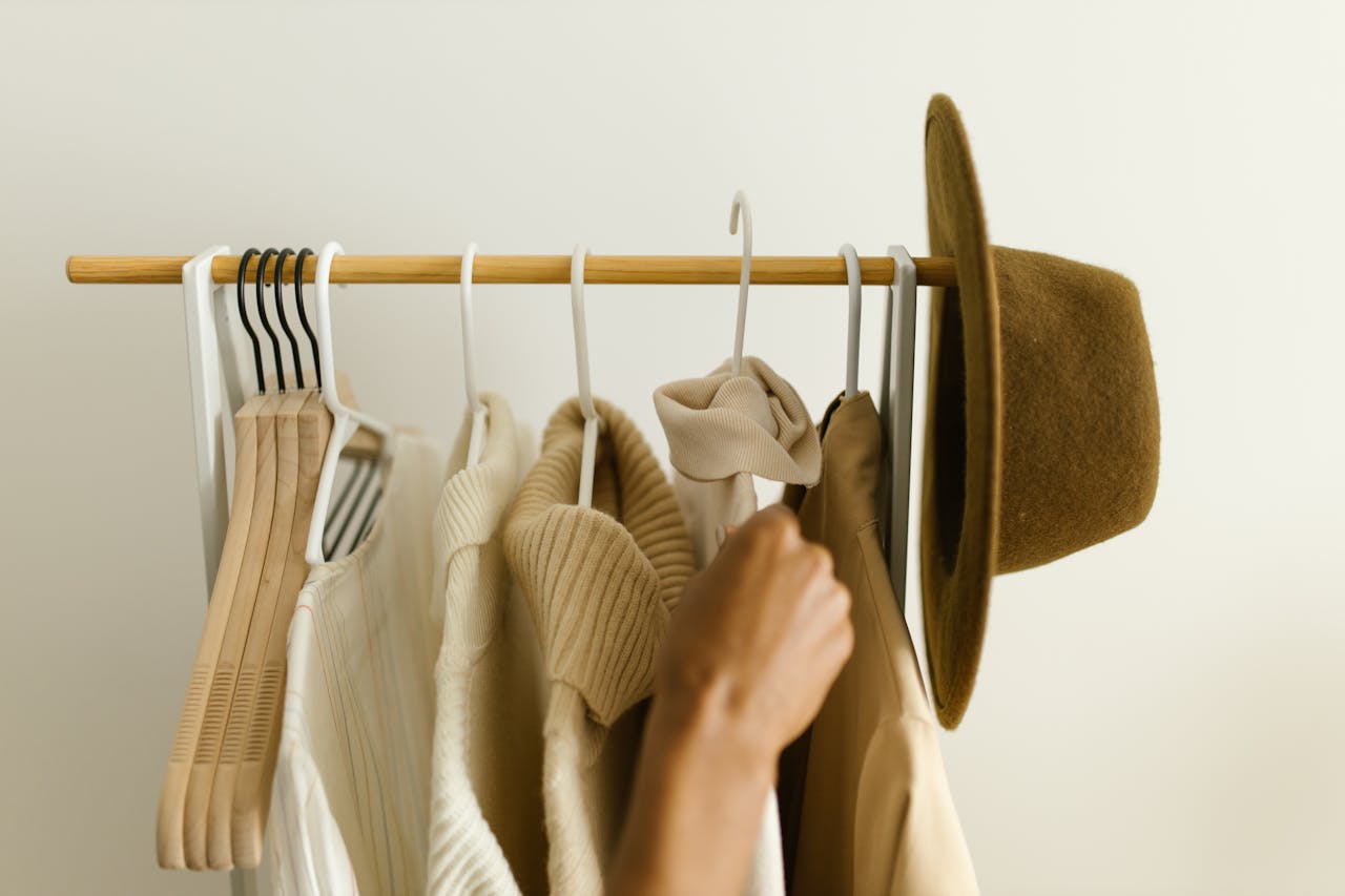 Capsule closet